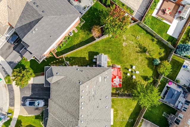 118 Decker Hollow Circle, Brampton