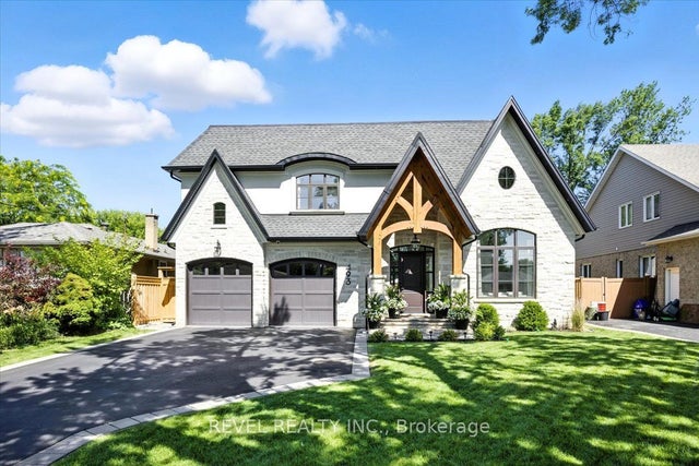 493 Brookside Drive, Oakville