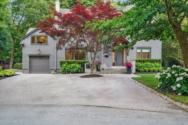 1100 Cedar Grove Boulevard, Oakville