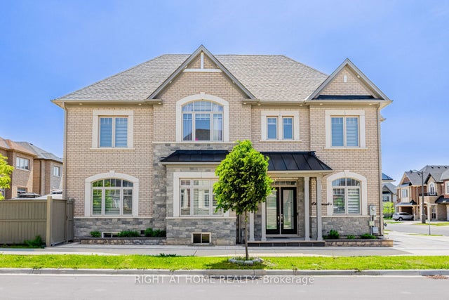 104 Sora Gate, Oakville