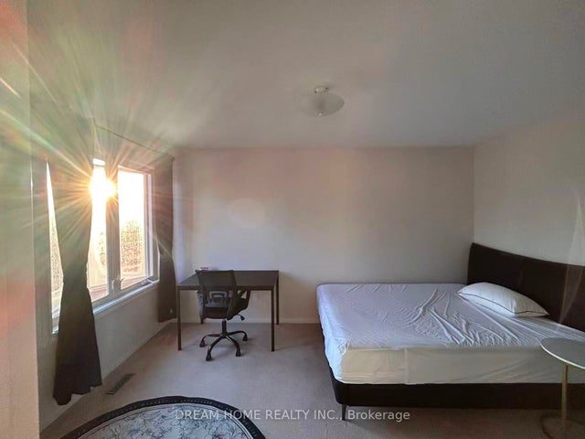 2743 Hammond Road, Mississauga