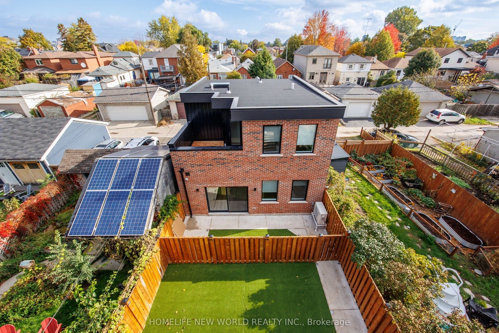 6 - 43 Batavia Avenue Lease, Toronto W03