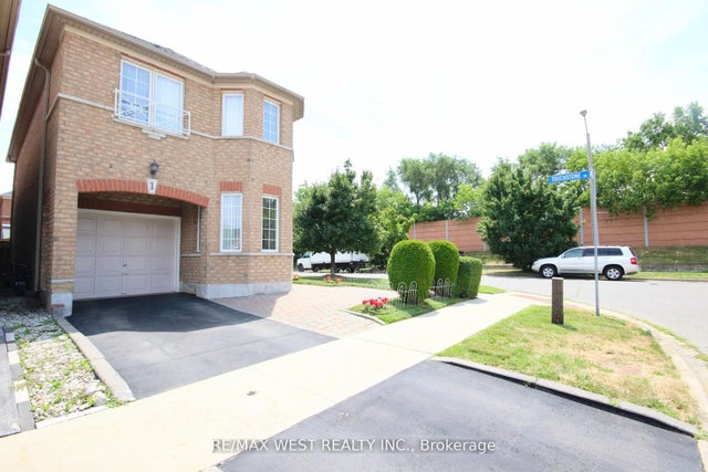 1 Platinum Drive, Toronto W04