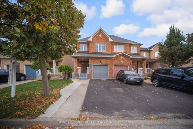 56 Cadillac Crescent S, Brampton