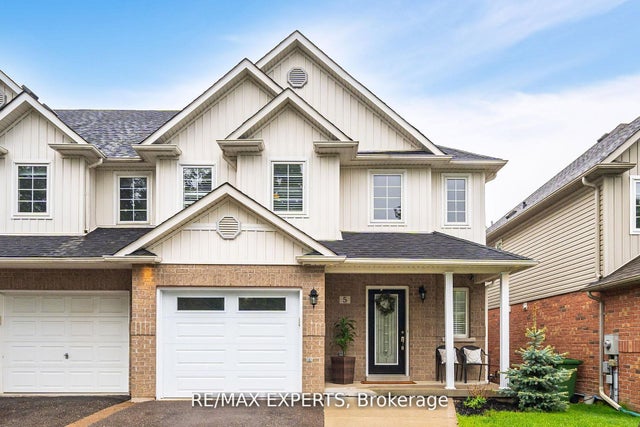 5 Leamster Trail, Caledon