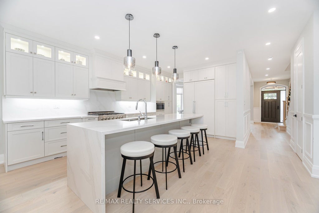 17 Edmonton Street, Brampton