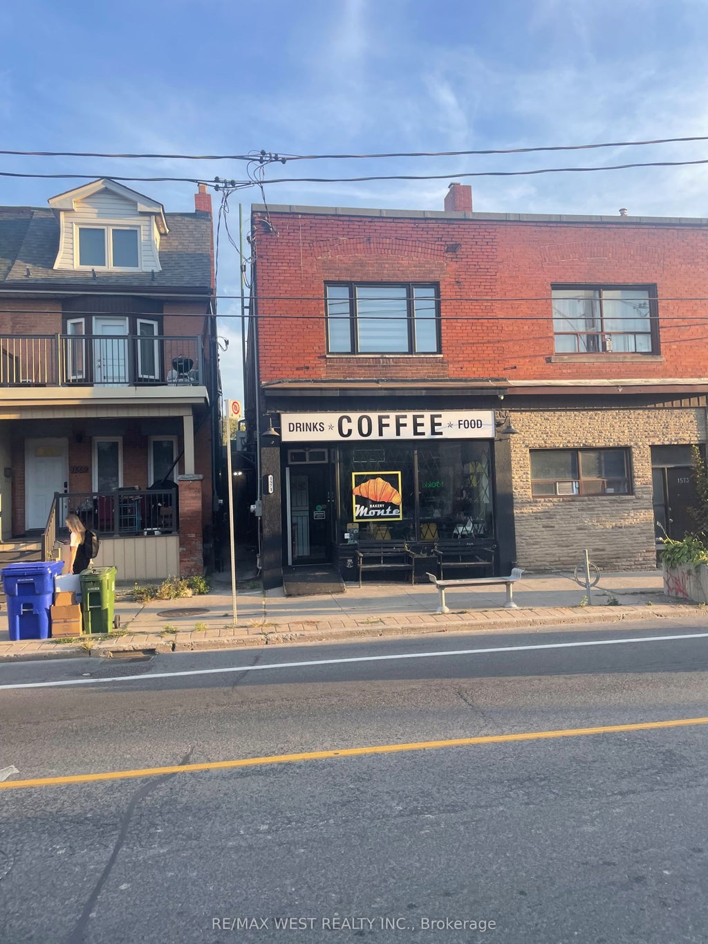 1571 Dupont Street 2nd Flr, Toronto W02