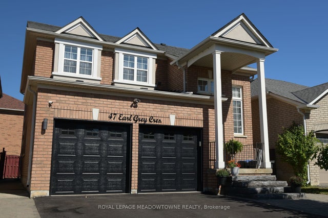 47 Earl Grey Crescent, Brampton