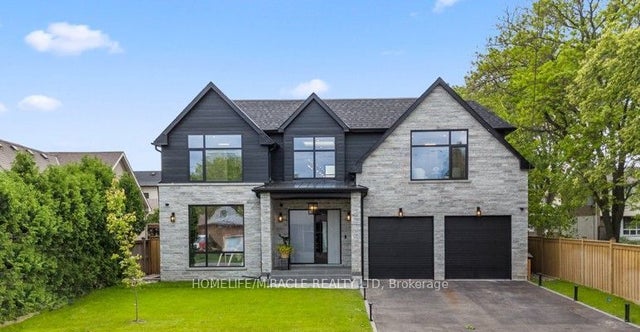 282 Maurice Drive, Oakville