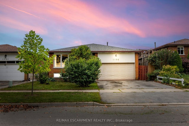 1196 Dowland Crescent, Burlington