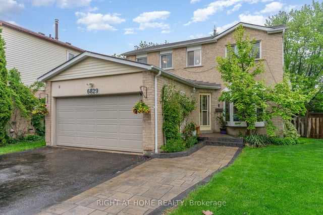 6829 Markwood Place, Mississauga