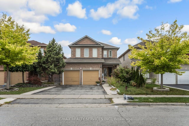12 Roadmaster Lane, Brampton