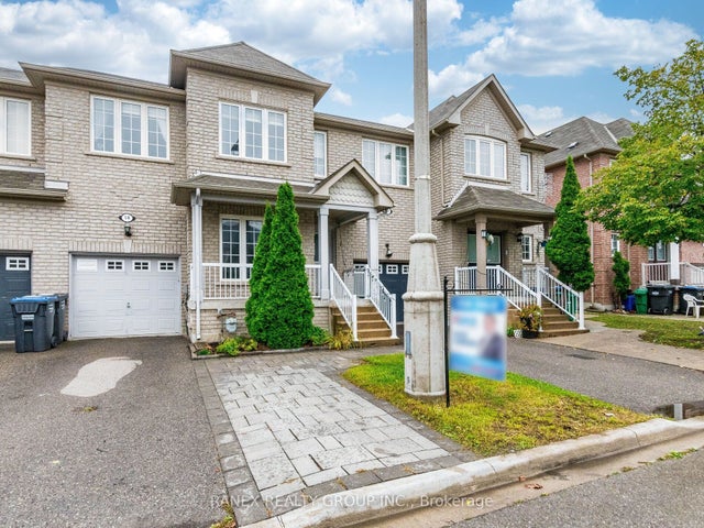18 Tundra Swan Road, Brampton