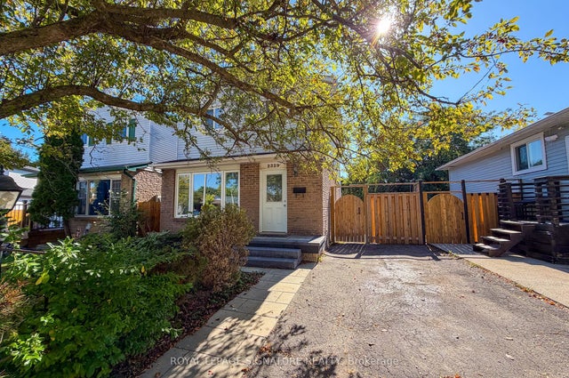 2329 Greenbank Trail Bsmt, Burlington