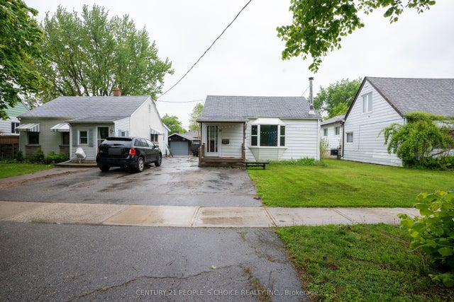 19 Sunset Boulevard, Brampton