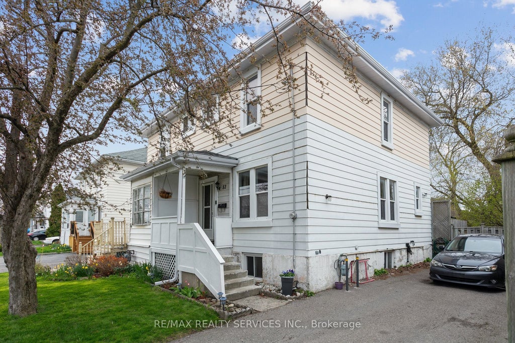 82 Rosedale Avenue W, Brampton