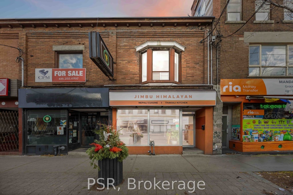 1508 Queen Street W, Toronto W01