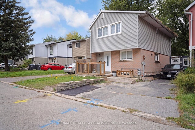 19 Gatsby Square, Brampton