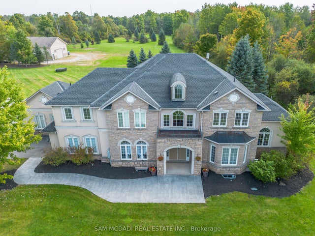11170 Menzies Court, Milton