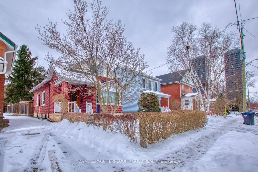 23 Mill Street, Brampton