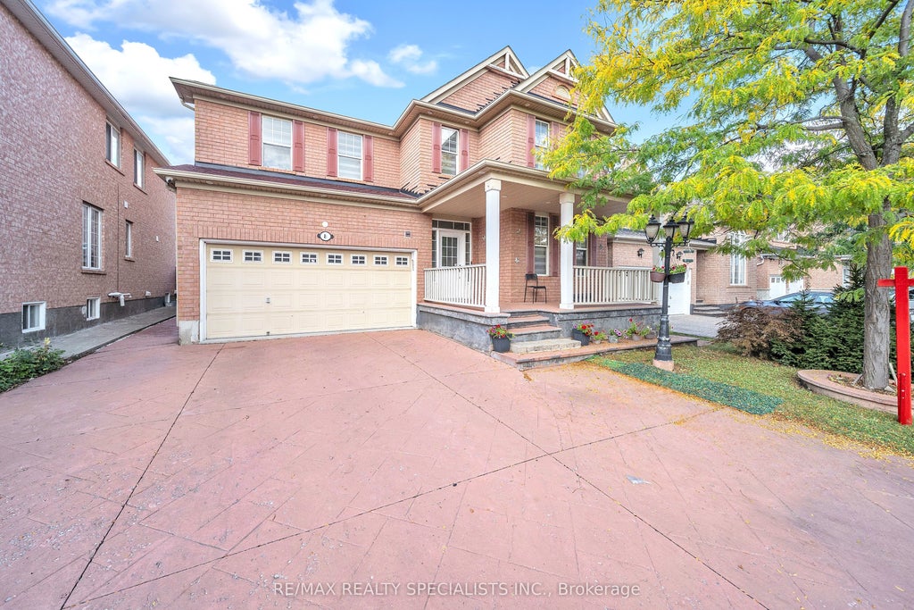 8 Gander Crescent, Brampton