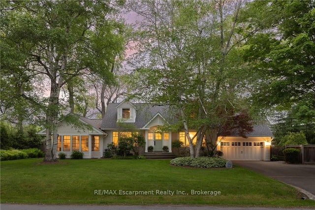 161 Dianne Avenue, Oakville