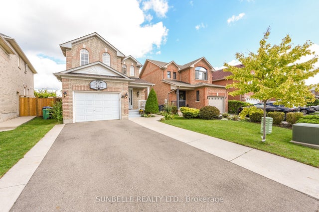 38 Sunny Glen Crescent, Brampton