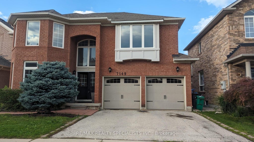 7149 Sunthorpe Lane (upper), Mississauga