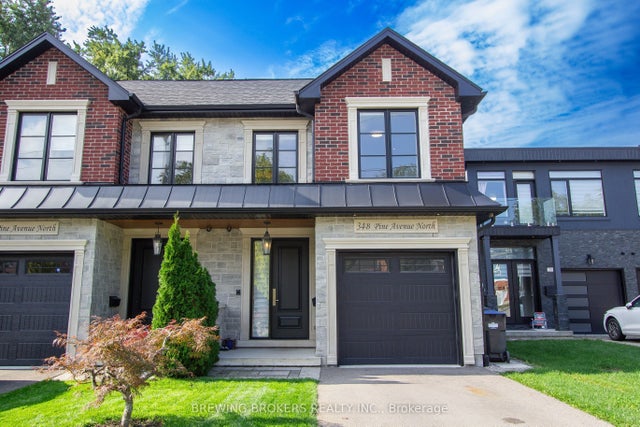 34b Pine Avenue N, Mississauga