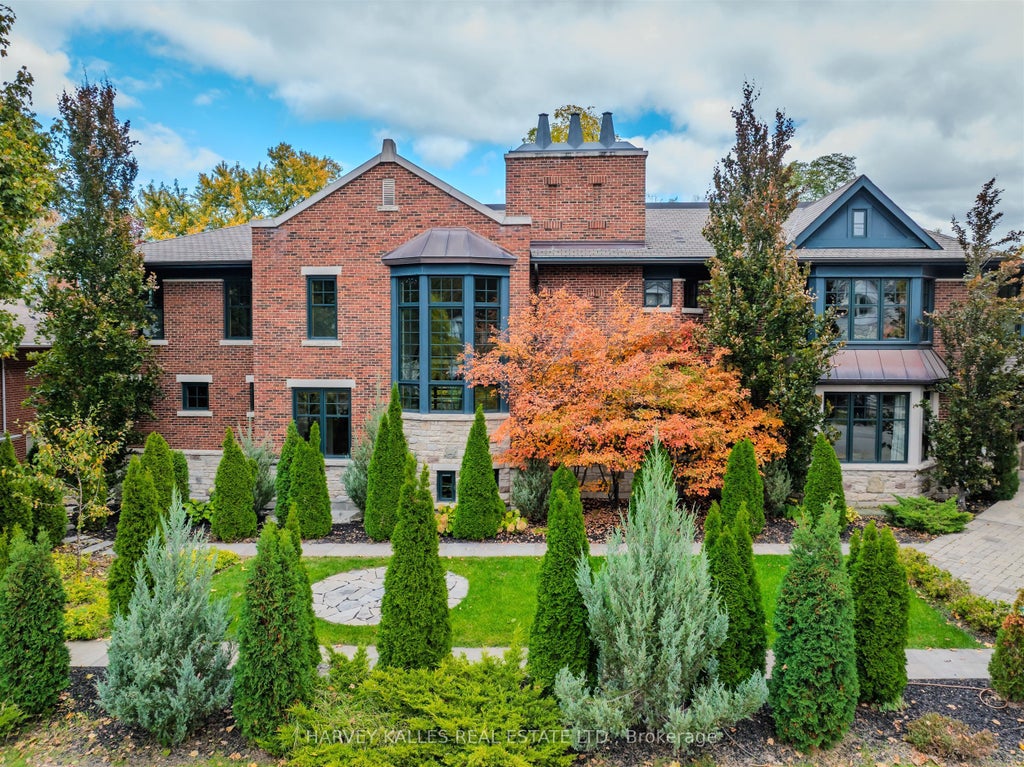 89 Kingsway Crescent, Toronto W08