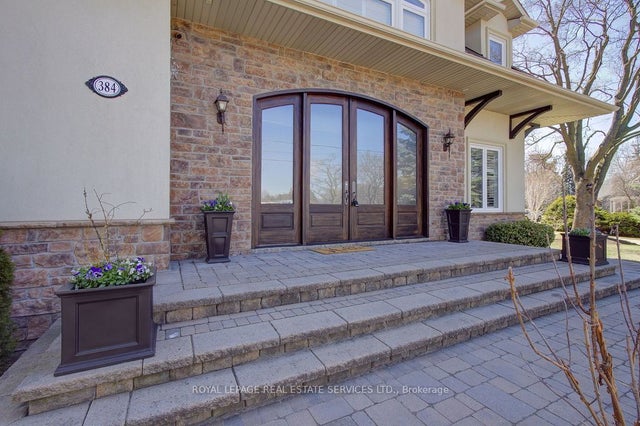 384 Rebecca Street, Oakville