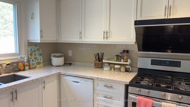 3153 Colonial Drive Bedroom C With Ensuite, Mississauga