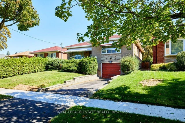 5 Bolger Place, Toronto W10