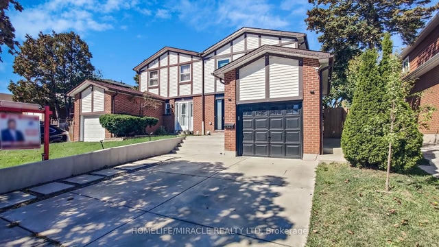64 Radford Drive, Brampton