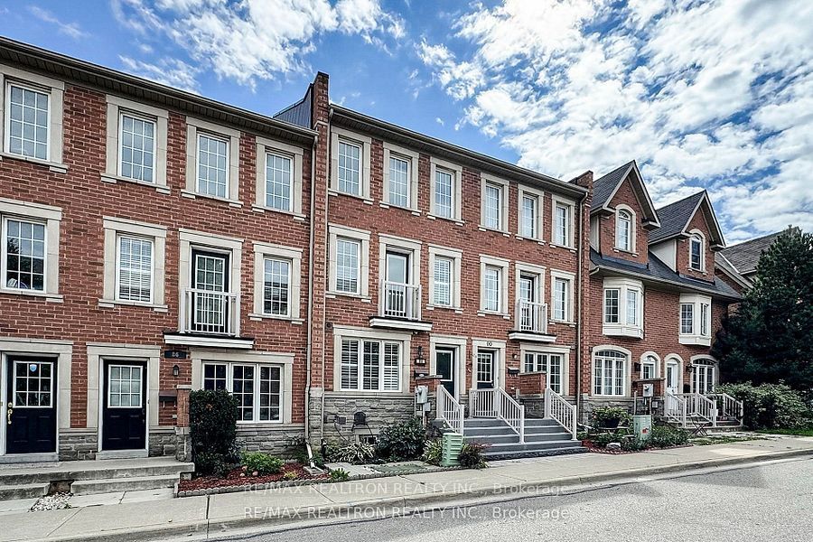 88 Odoardo Disanto Circle, Toronto W05