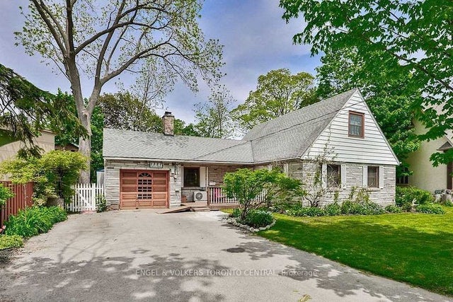 1327 Mineola Gardens, Mississauga