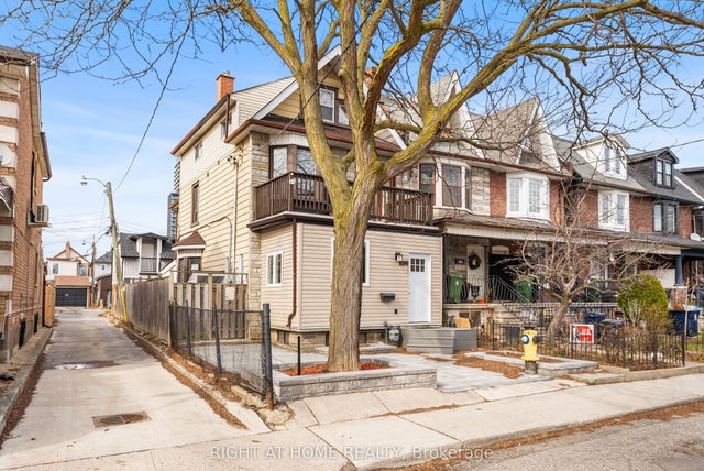 134 Millicent Street, Toronto W02