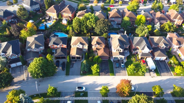 27 Killaloe Crescent, Halton Hills