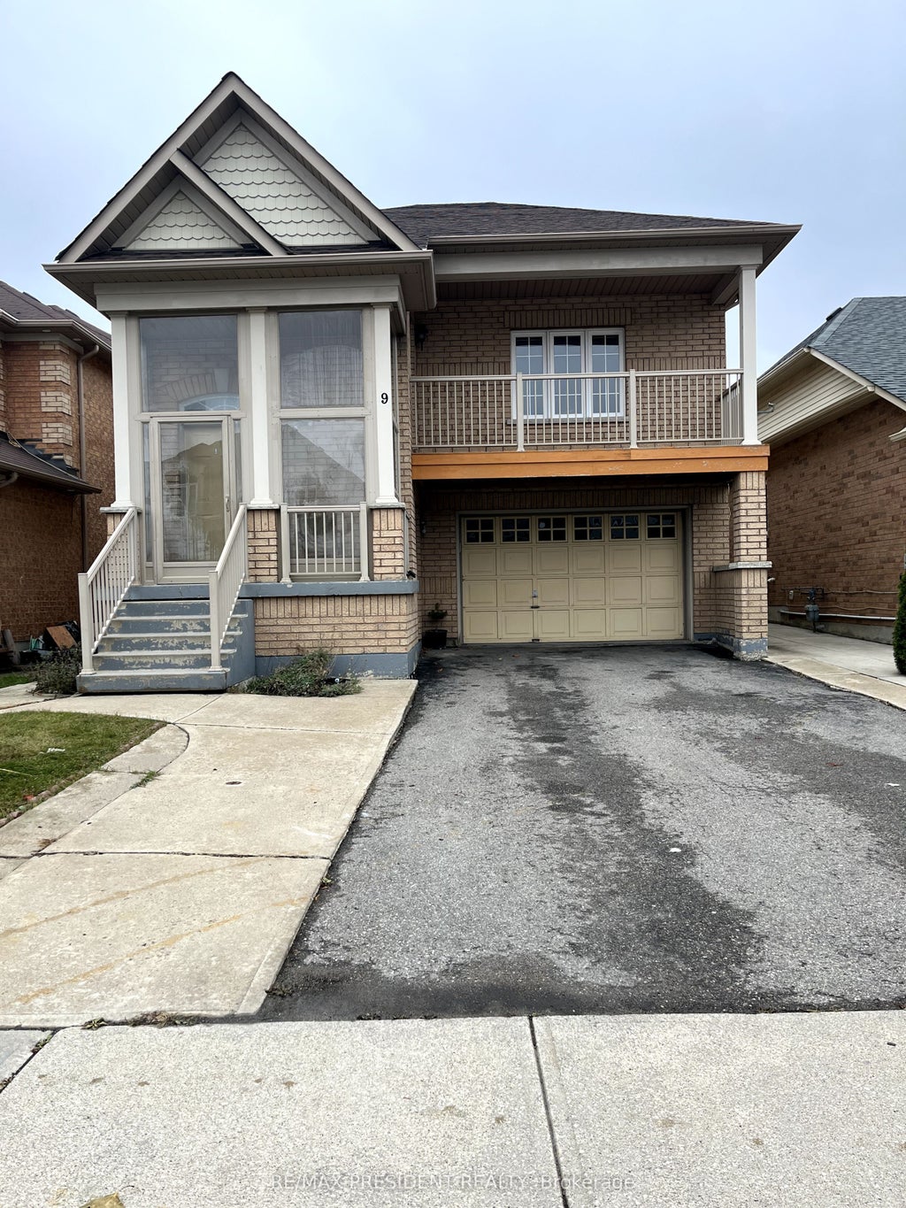 9 Denim Drive, Brampton