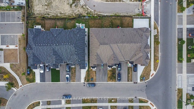 9 Phyllis Drive, Caledon