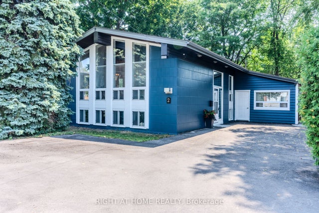 2 Prince Charles Drive, Halton Hills