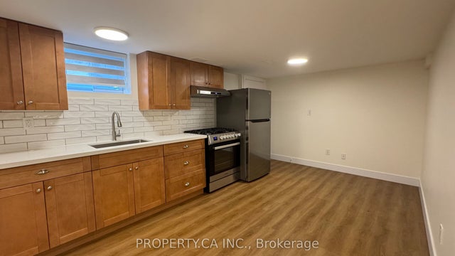 60 Lightwood Drive Lower 2, Toronto W10