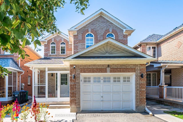 8 Twin Pines Crescent, Brampton