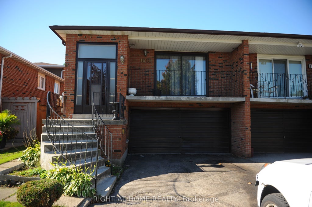 1618 Corkstone Glade Upper, Mississauga