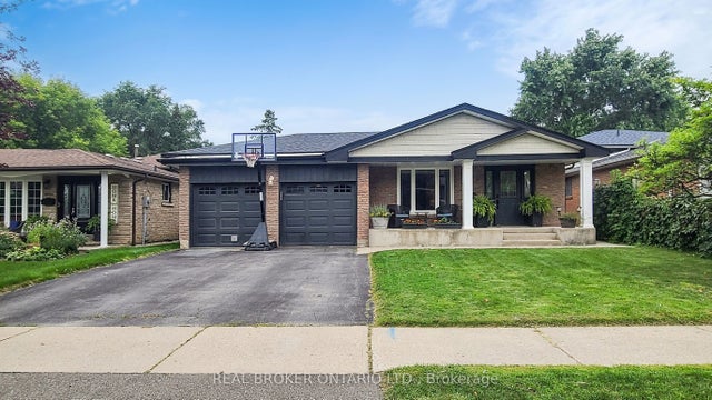 729 Willow Avenue, Milton