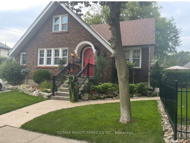 2 Craig Street Lower, Brampton