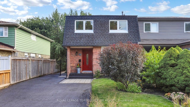12 Newby Court, Brampton