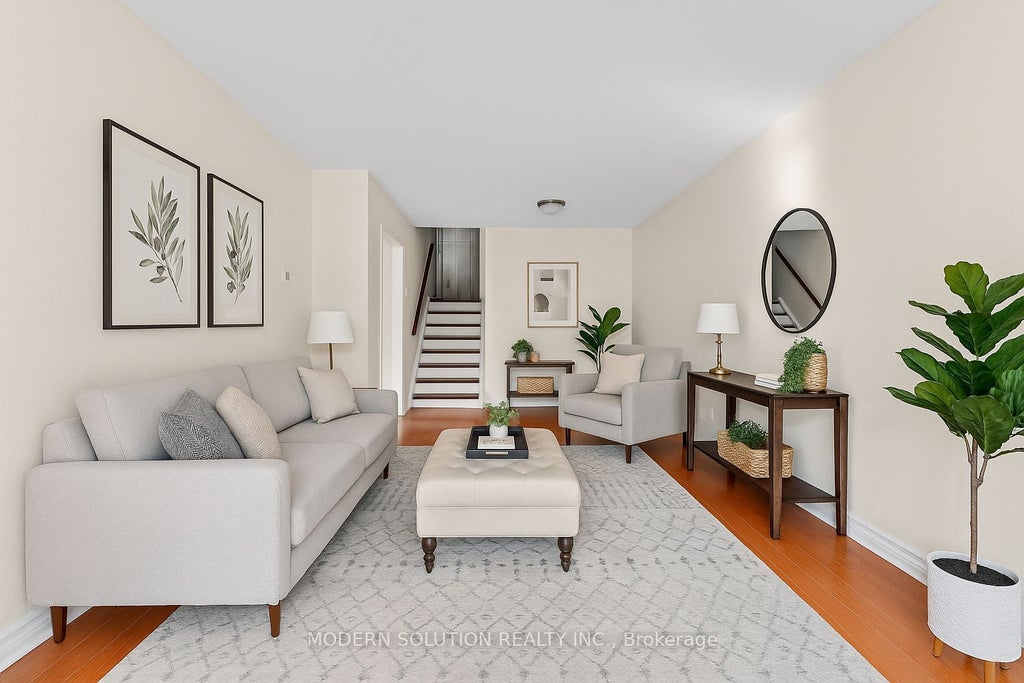 142 Mill Street N, Brampton