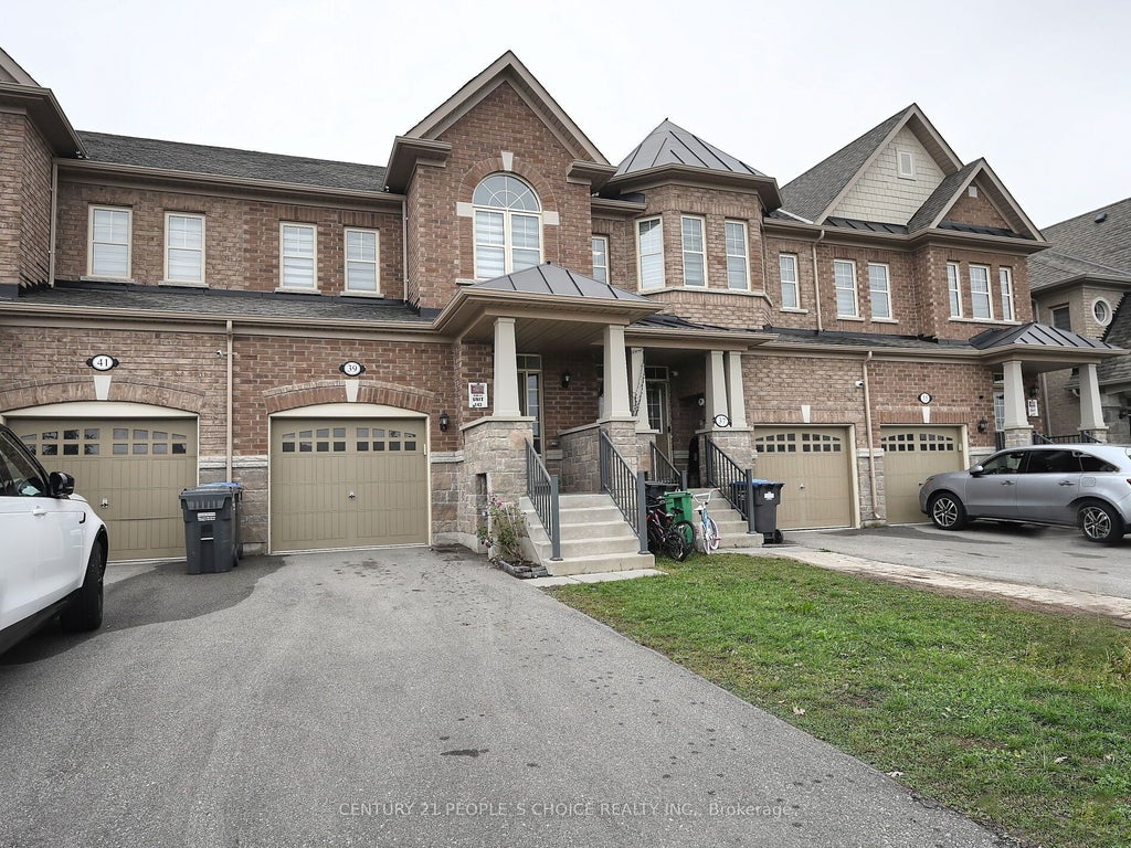 39 Pearman Crescent, Brampton