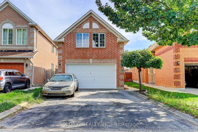 25 Trailridge Drive, Brampton